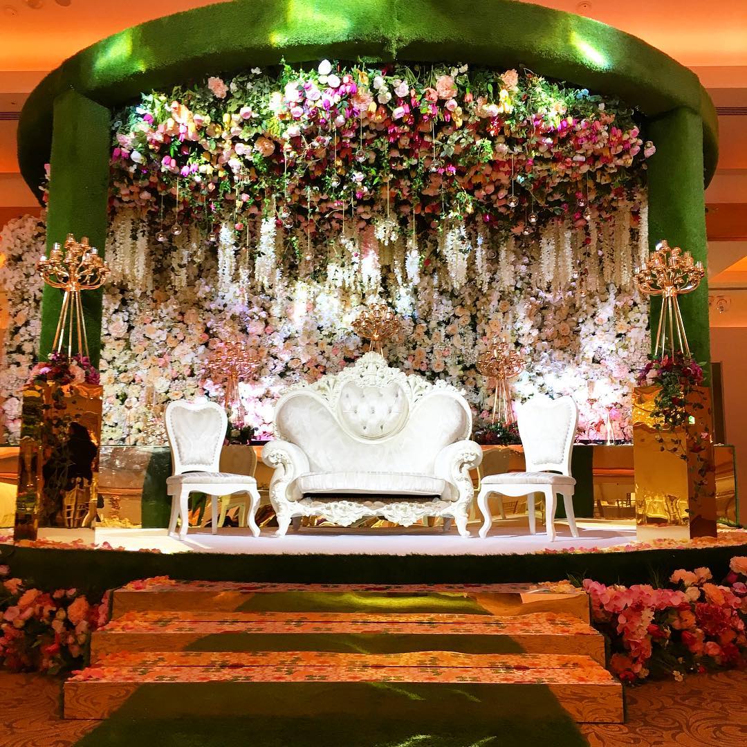 Wedding Arrangements